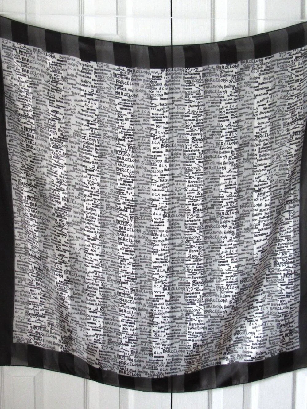 BARCELONA Spain Souvenir Black & White SCARF Name Repeated 100% POLYESTER Safon